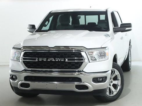 Used 2022 RAM 1500 Big Horn AWD/4WD image 3