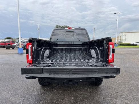Certified 2025 Ford F250 Platinum w/ Tremor Off-Road Package AWD/4WD image 5
