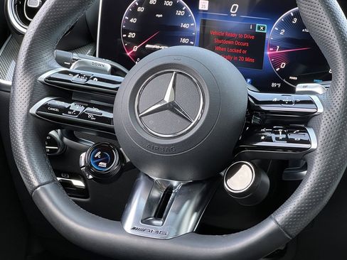 Used 2024 Mercedes-Benz GLC 43 AMG 4MATIC image 24