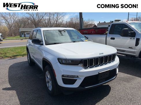 Used 2023 Jeep Grand Cherokee Limited AWD/4WD image 2