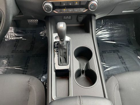 Used 2025 Nissan Altima 2.5 SV image 41