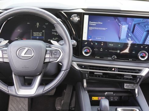 Used 2025 Lexus RX 350 Premium w/ Accessory Package (Z1) FWD image 29