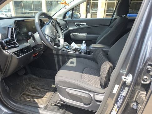 Certified 2023 Kia Sportage LX FWD image 6