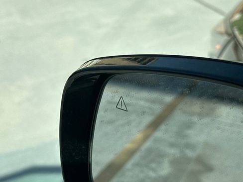 New 2026 Kia Carnival EX FWD image 18