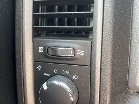 Used 2019 RAM 1500 Tradesman w/ Chrome Plus Package image 15