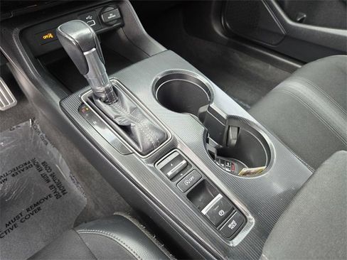 Used 2022 Honda Civic Sport image 14