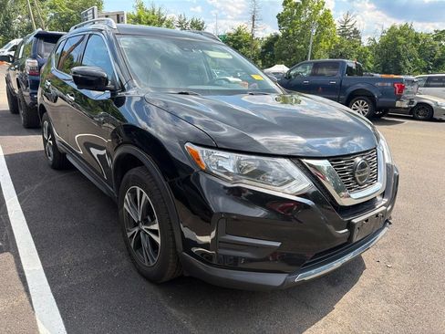 Used 2019 Nissan Rogue SV w/ Premium Package AWD/4WD image 1