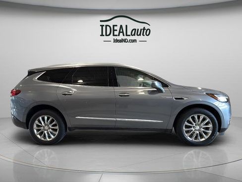 Used 2020 Buick Enclave Premium w/ Surround and Sites Package AWD/4WD image 18