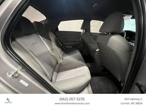 Used 2023 Hyundai Elantra SE FWD image 22