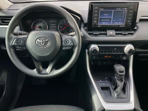 Used 2021 Toyota RAV4 XLE image 11