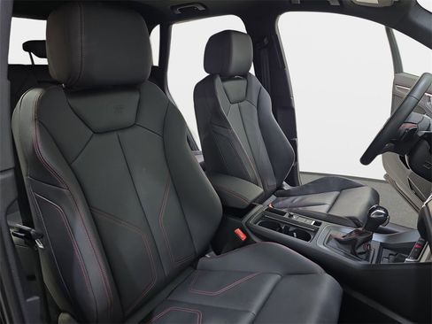 Used 2025 Audi Q3 2.0T Premium Plus w/ Premium Plus Package image 12