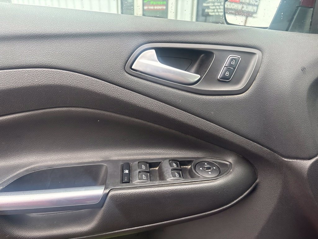 Used 2016 Ford Escape SE AWD/4WD image 11