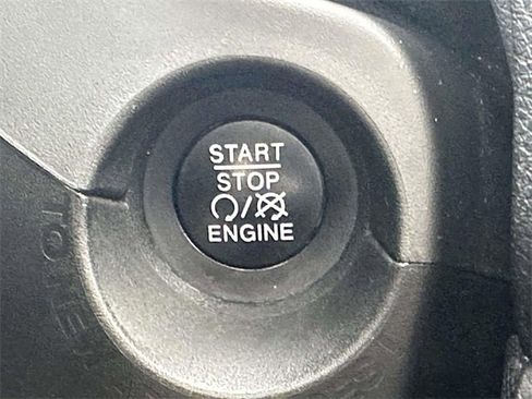 Certified 2021 Jeep Renegade Trailhawk w/ Sun & Sound Group image 44