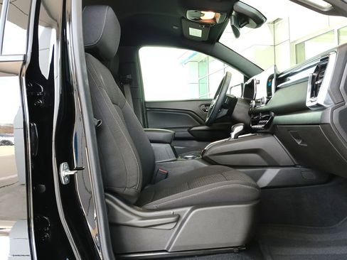 Used 2024 GMC Canyon Elevation w/ Convenience Package image 28