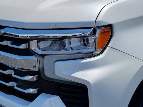 Certified 2023 Chevrolet Silverado 1500 LTZ w/ LTZ Convenience Package II AWD/4WD image 10