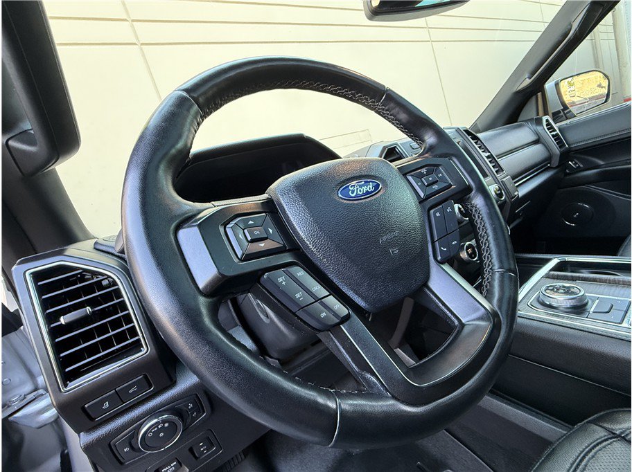 Used 2019 Ford Expedition Limited AWD/4WD image 21