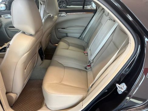 Used 2012 Chrysler 300 Limited w/ Luxury Group RWD image 13