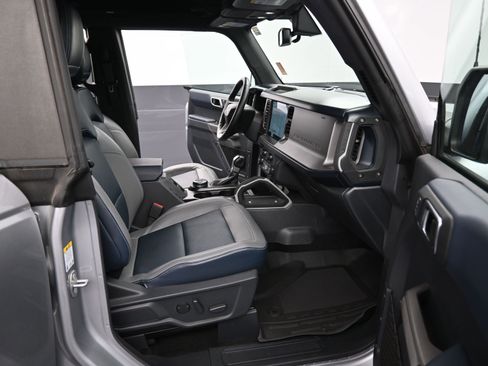 Used 2021 Ford Bronco Outer Banks image 18