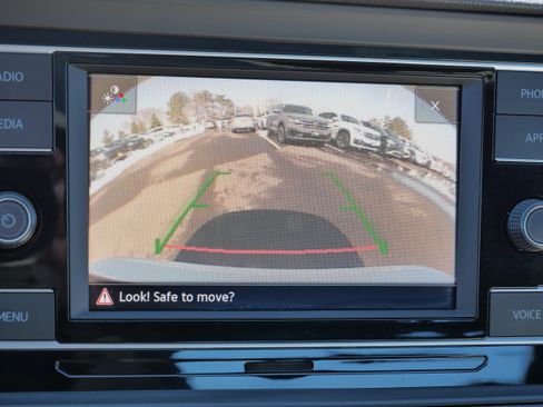 Certified 2021 Volkswagen Jetta R-Line image 35