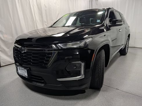 Used 2023 Chevrolet Traverse Premier AWD/4WD image 8