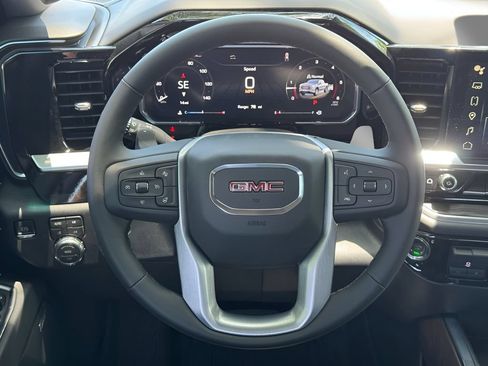 New 2026 GMC Sierra 1500 SLT AWD/4WD image 18