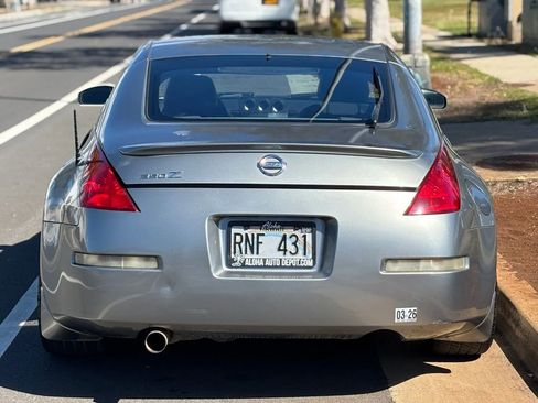 Used 2005 Nissan 350Z Touring w/ (K96) Aerodynamics Pkg image 4