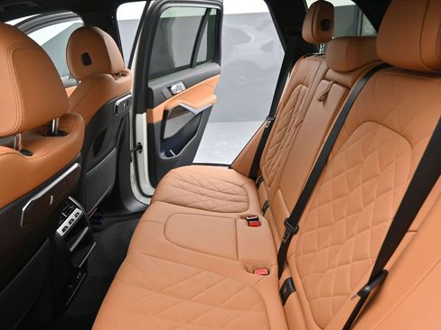 Used 2026 BMW X5 xDrive40i AWD/4WD image 15