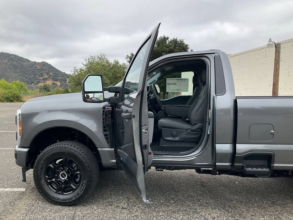 New 2025 Ford F350 XL w/ STX Appearance Package AWD/4WD image 44