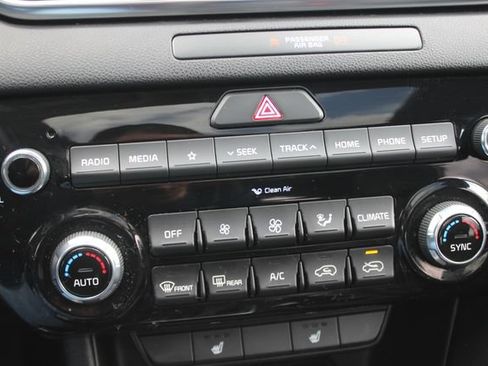 Used 2022 Kia Sportage EX AWD/4WD image 7