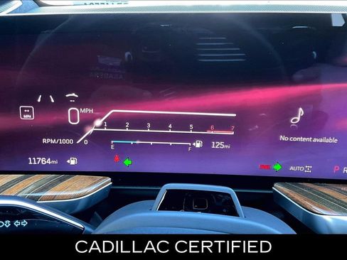 Certified 2025 Cadillac Escalade Sport Platinum AWD/4WD image 24