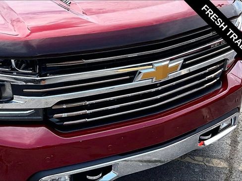 Used 2020 Chevrolet Silverado 1500 High Country w/ Technology Package AWD/4WD image 32