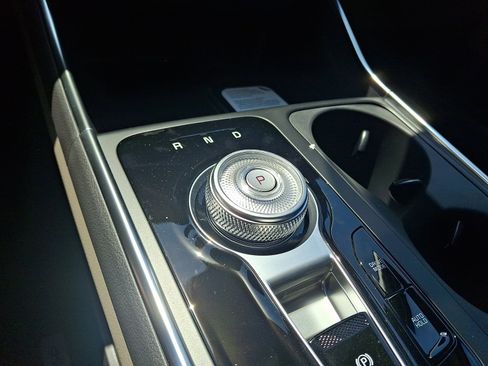 New 2026 Kia Carnival SX FWD image 11