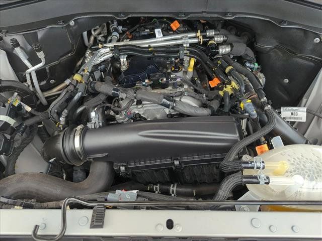 Used 2025 Ford Explorer Active RWD image 23