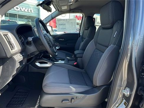 New 2025 Nissan Frontier SV w/ Tow Package image 23