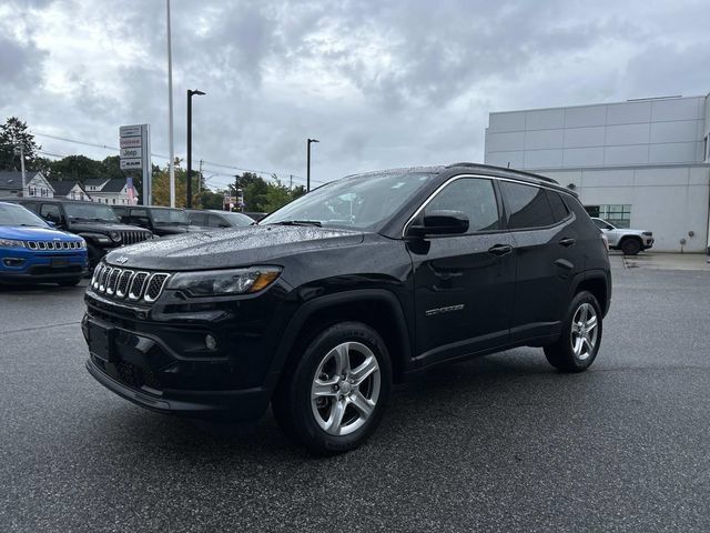 Used 2023 Jeep Compass Latitude AWD/4WD image 7