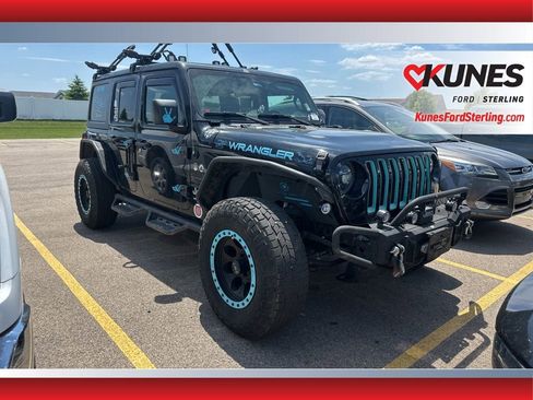 Used 2018 Jeep Wrangler Unlimited Sport S AWD/4WD image 1