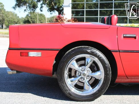 Used 1989 Chevrolet Corvette Convertible image 36