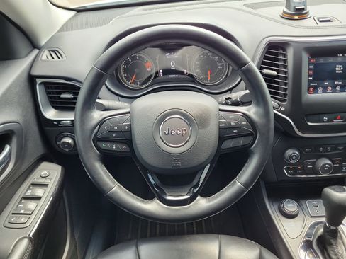 Used 2021 Jeep Cherokee Latitude Plus AWD/4WD image 26