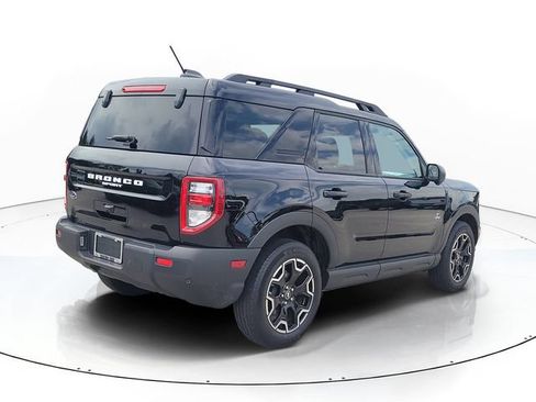 Used 2025 Ford Bronco Sport Outer Banks w/ Outer Banks Tech Package+ AWD/4WD image 5