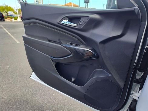 New 2026 Chevrolet Trax LT FWD image 9