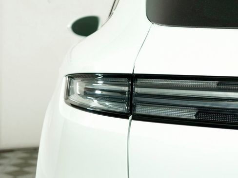 New 2026 Porsche Cayenne S image 12