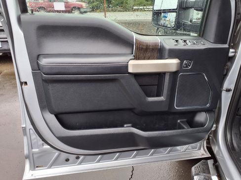 Used 2021 Ford F350 Lariat w/ Lariat Ultimate Package image 16