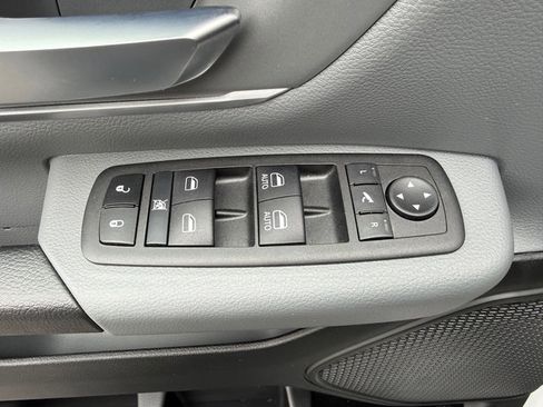 Used 2023 RAM 1500 Big Horn image 13