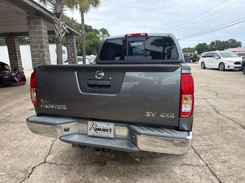 Used 2018 Nissan Frontier SV AWD/4WD image 6