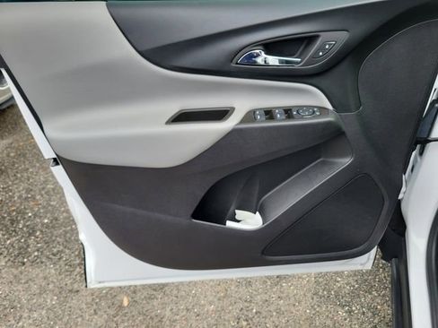 Certified 2024 Chevrolet Equinox LT image 18