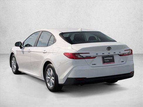 Used 2026 Toyota Camry LE w/ Convenience Package FWD image 8