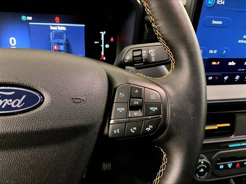 Used 2026 Ford Maverick Tremor AWD/4WD image 18