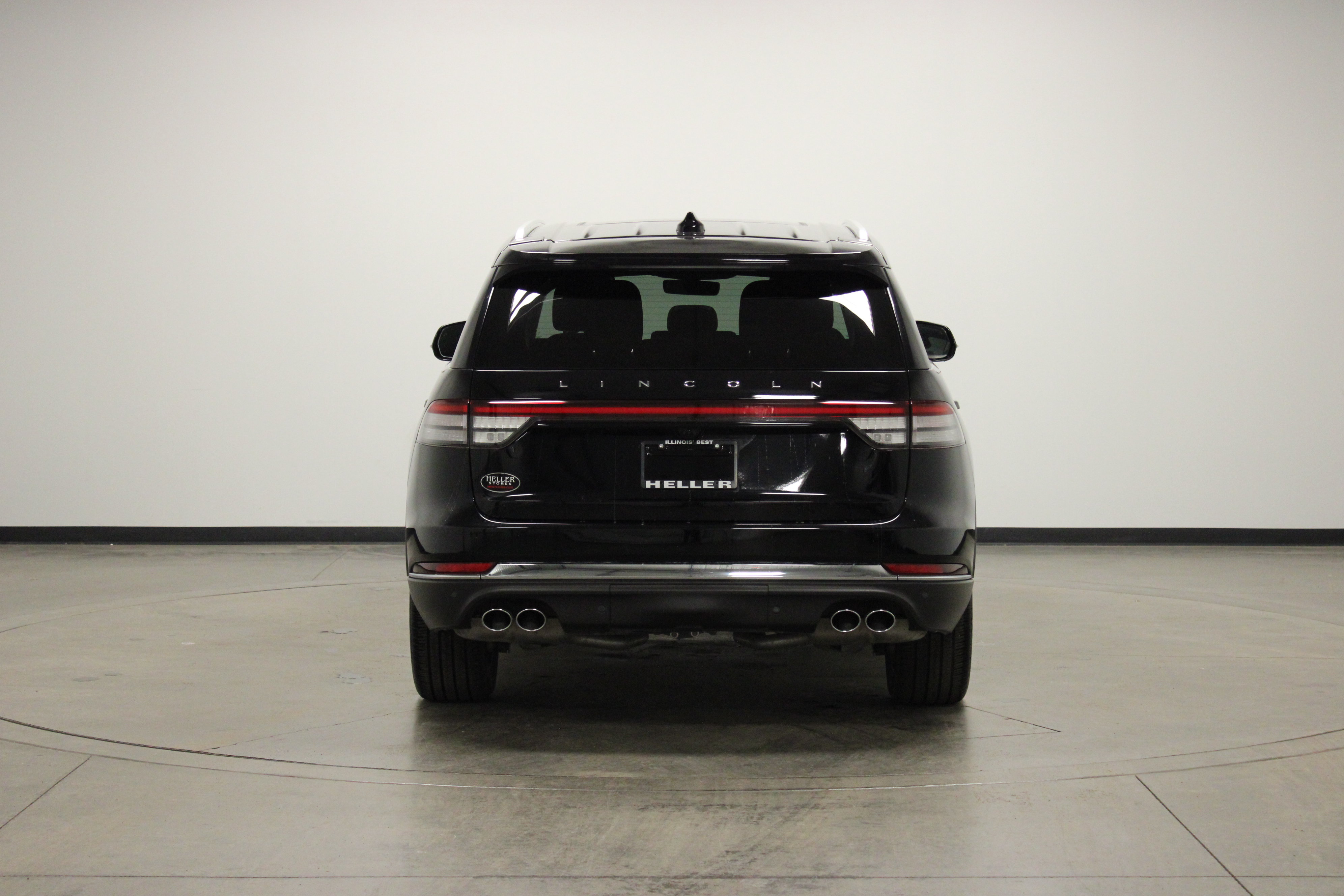Used 2025 Lincoln Aviator Reserve AWD/4WD image 7