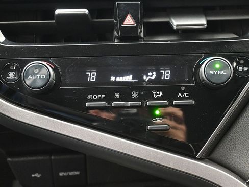 Certified 2022 Toyota Camry XSE image 21