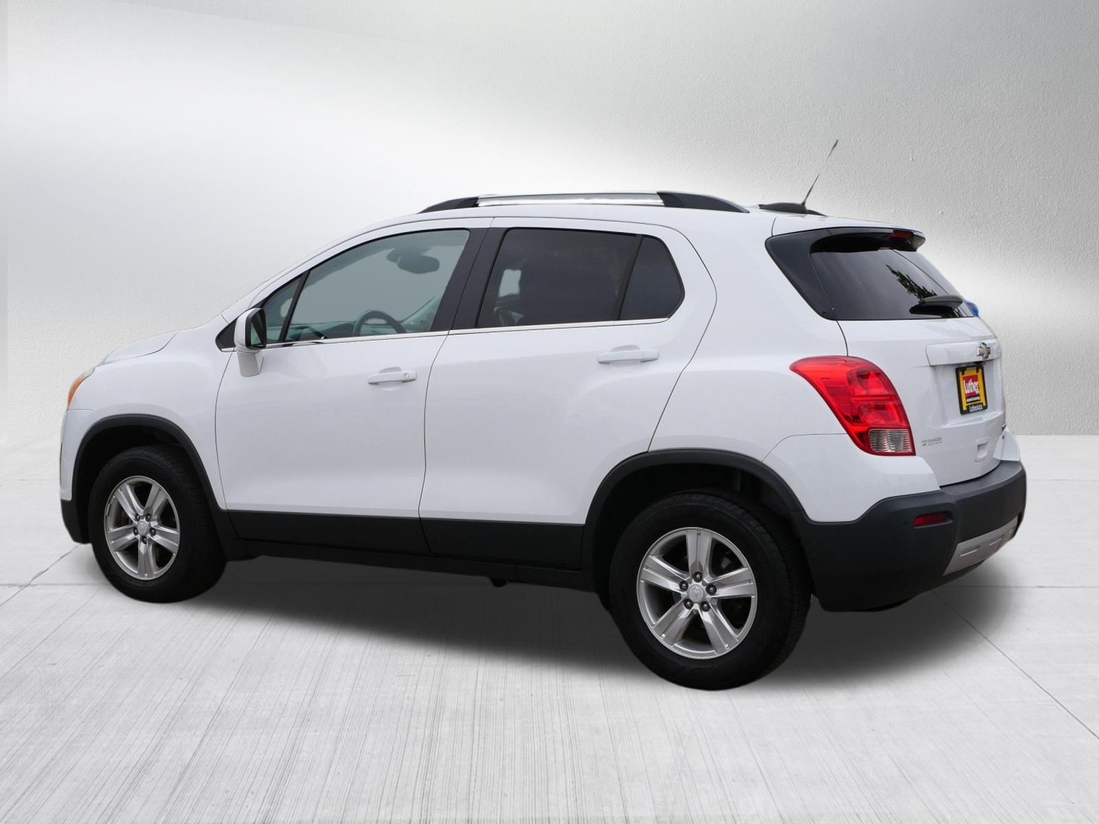Used 2016 Chevrolet Trax LT w/ LT Convenience Package AWD/4WD image 5